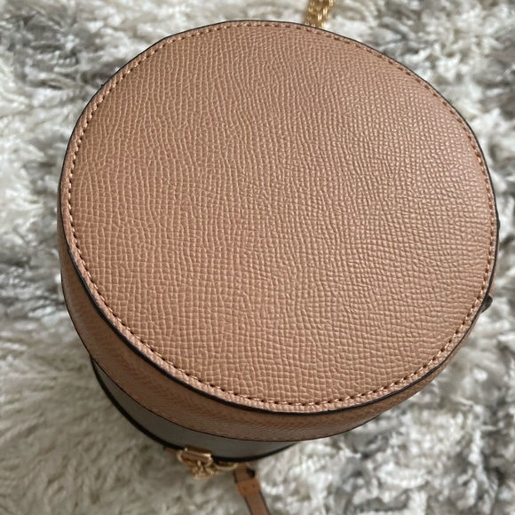 River Island monogram bucket bag - Picture 9 of 11